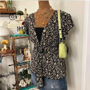 R&M Collection Black & Beige Diamond Print Faux Wrap Style Top w Ruffle Sleeves